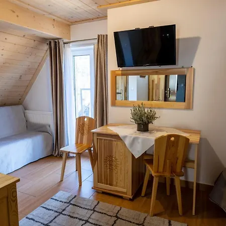 Aplit 2 Bed & Breakfast 3*