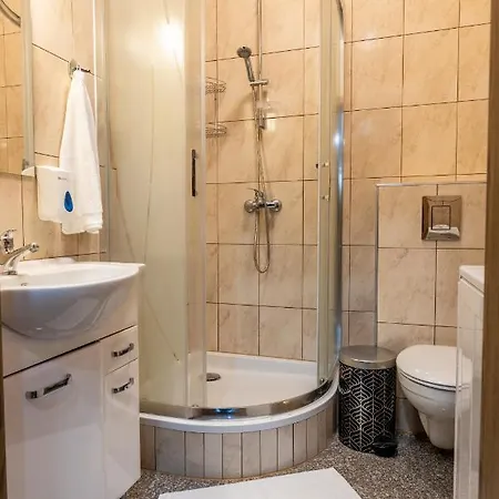 Aplit 2 Bed & Breakfast 3*