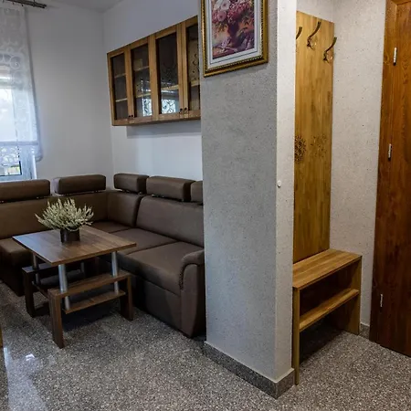 Bed & Breakfast Aplit 2 3*