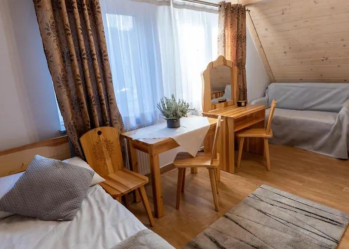 Aplit 2 Nocleg ze śniadaniem 3*